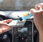 ژل واکس رین رود با رایحه ادکلنی بسیار با کیفیت حاوی سیلیکون ضد چسبندگی غبار و گرد با خاصیت تمییزکنندگی و براق کنندگ و بسیار ماندگار