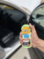 ژل واکس رین رود با رایحه ادکلنی بسیار با کیفیت حاوی سیلیکون ضد چسبندگی غبار و گرد با خاصیت تمییزکنندگی و براق کنندگ و بسیار ماندگار